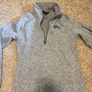 Quarter zip Patagonia sweatshirt